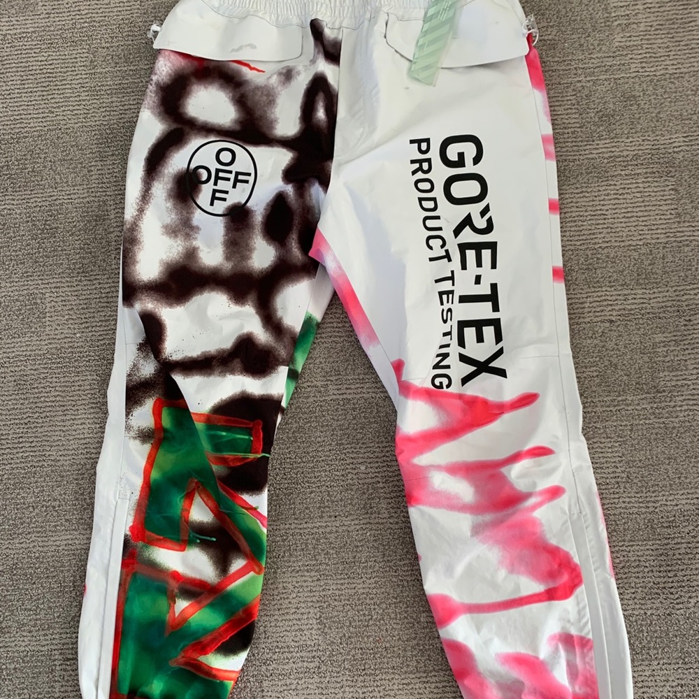 OFF-WHITE brand Gore-Tex ski/snow board pants.